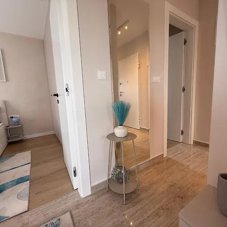 Ferula Appartement Vir